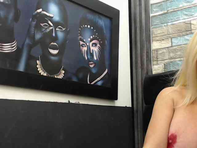chicholina-bigtits webcam