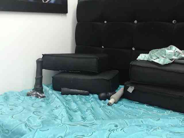 chicholina-bigtits webcam