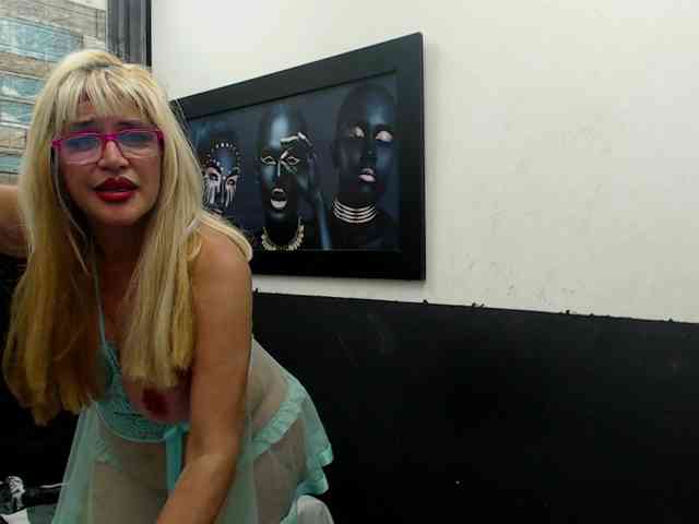chicholina-bigtits webcam