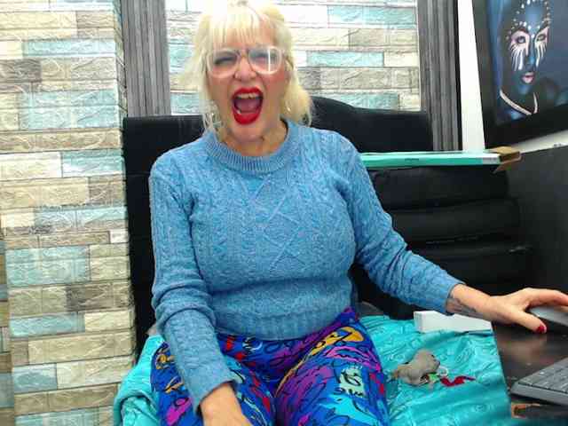 chicholina-bigtits webcam