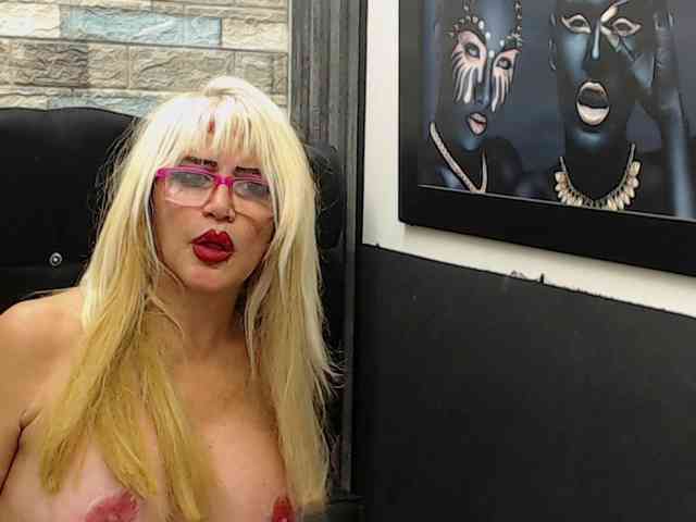 chicholina-bigtits webcam