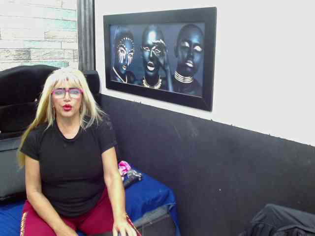 chicholina-bigtits webcam