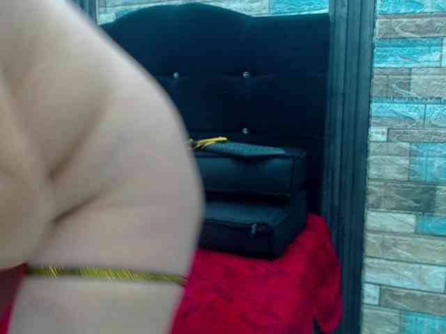 chicholina-bigtits webcam