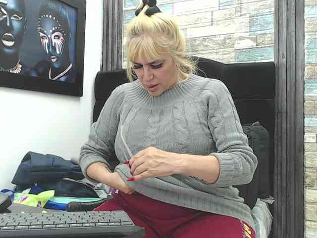 chicholina-bigtits webcam