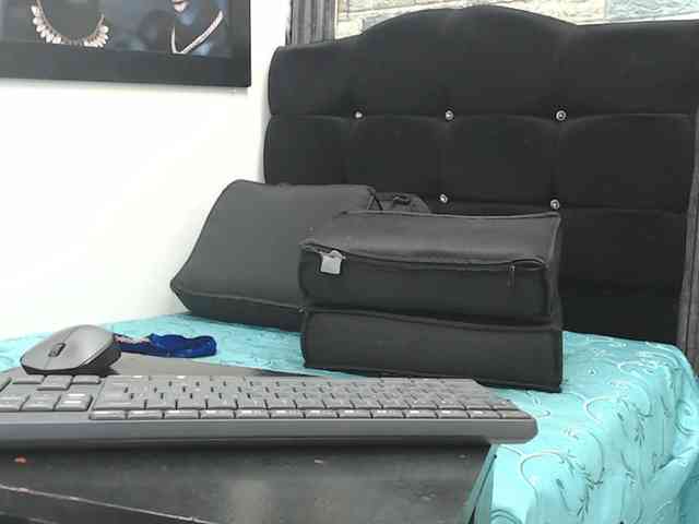 chicholina-bigtits webcam