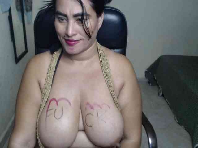 Deboralo123 Live Webcam on BongaCams