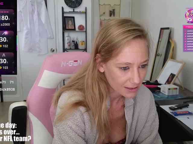 sexyscienceteacher90 webcam