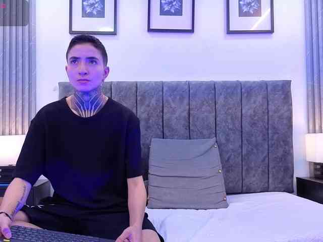 adult sex webcam Tinny-and-Candy