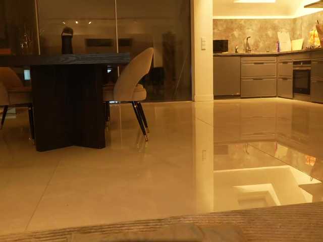 HotBella's BongaCams show and profile