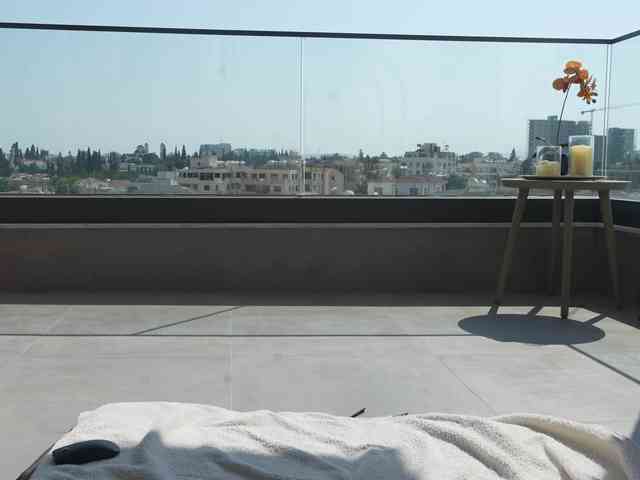 HotBella webcam