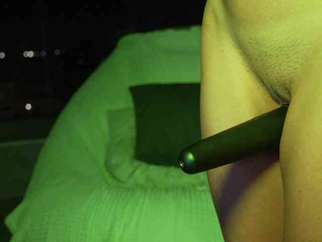 xxx live chat HotBella