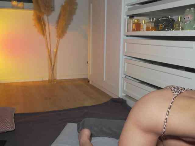 HotBella webcam