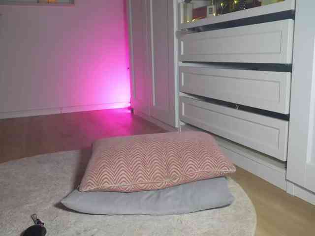 HotBella Live Webcam on BongaCams