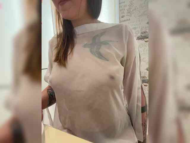 Alena121 webcam