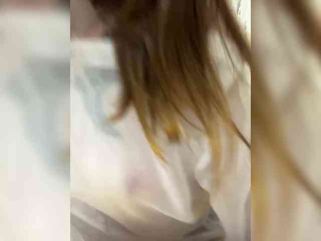 Alena121 webcam