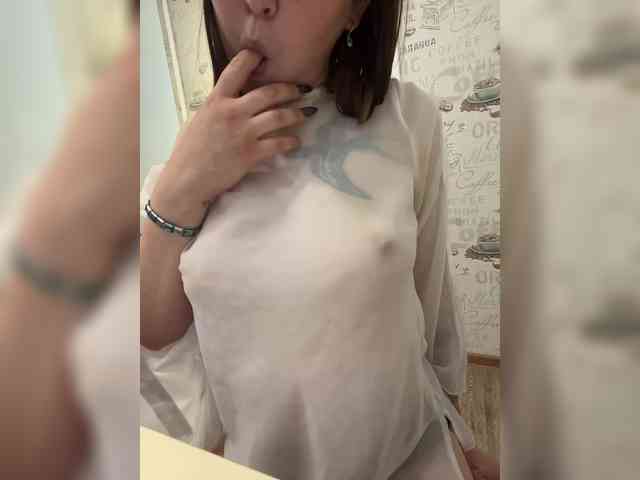 Alena121 webcam