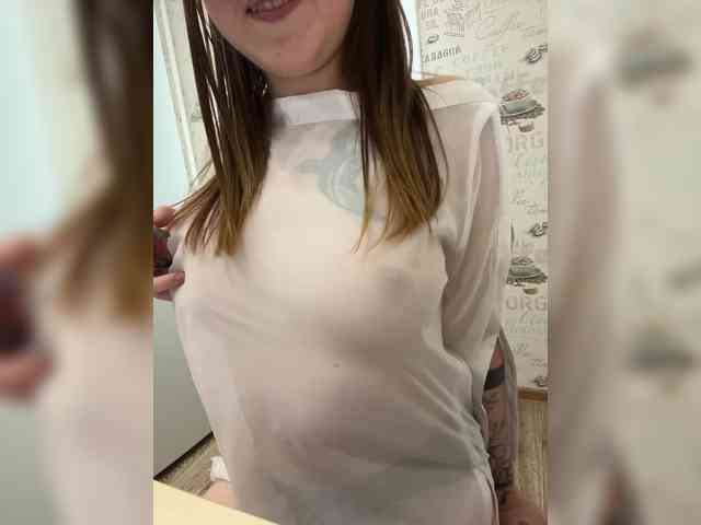 Alena121 webcam