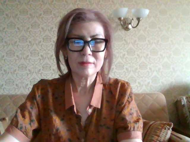 Elegant00Lady from BongaCams