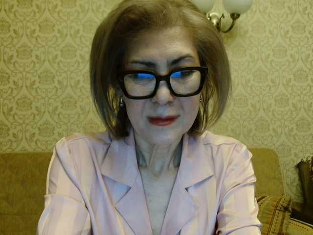 Elegant00Lady's BongaCams show and profile