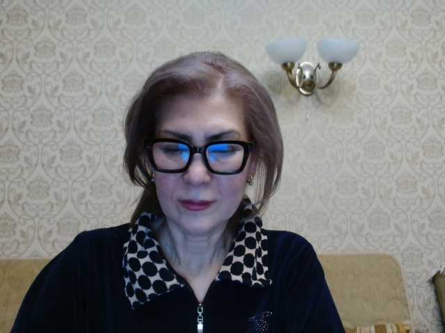 Elegant00Lady's BongaCams show and profile