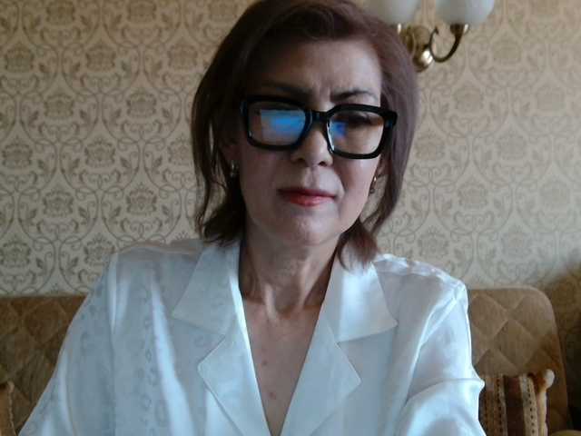 Elegant00Lady's BongaCams show and profile