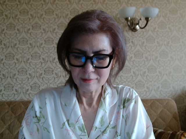 Elegant00Lady's BongaCams show and profile