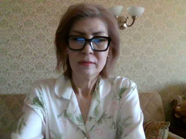 Elegant00Lady's BongaCams show and profile