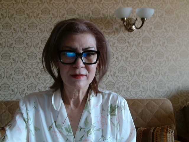 Elegant00Lady's BongaCams show and profile