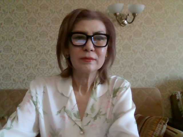 Elegant00Lady from BongaCams