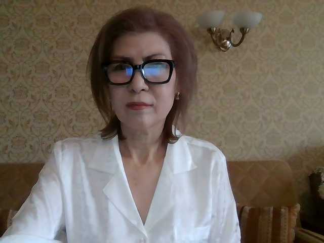 Elegant00Lady's BongaCams show and profile