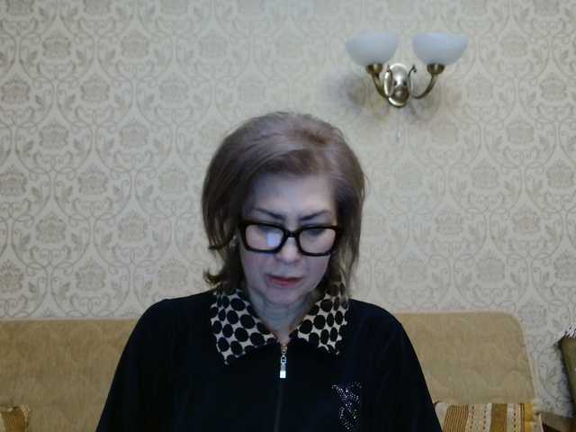 Elegant00Lady's BongaCams show and profile