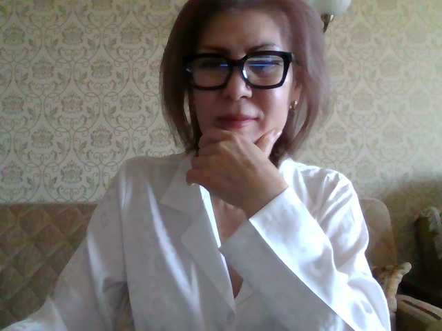 go to chat with ElegantLady00