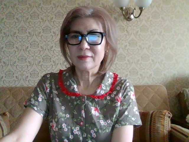 Elegant00Lady's BongaCams show and profile