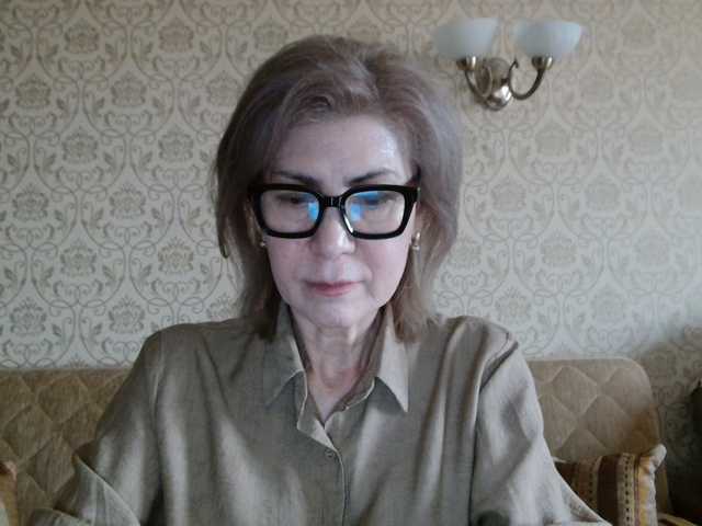 Elegant00Lady's BongaCams show and profile