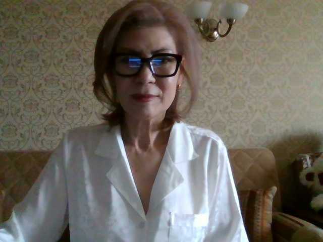 Elegant00Lady's BongaCams show and profile