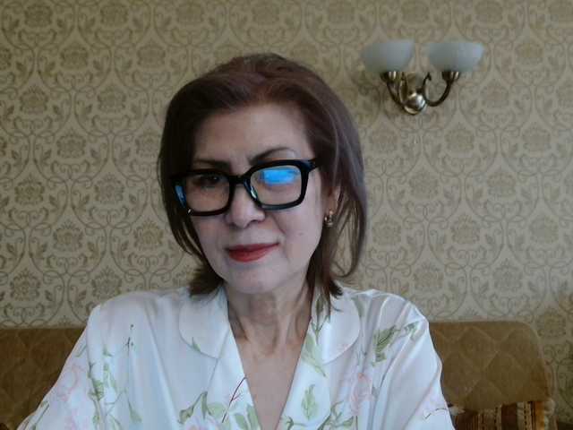 Elegant00Lady's BongaCams show and profile