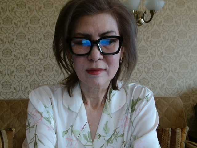 Elegant00Lady's BongaCams show and profile