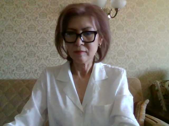 Elegant00Lady's BongaCams show and profile