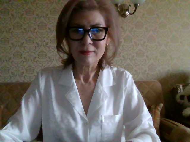 Elegant00Lady's BongaCams show and profile