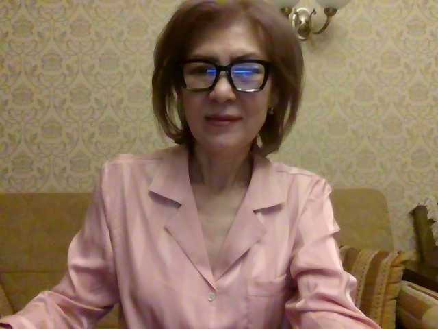 Elegant00Lady's BongaCams show and profile