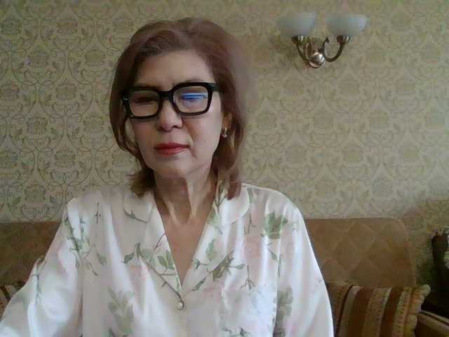 Elegant00Lady's BongaCams show and profile