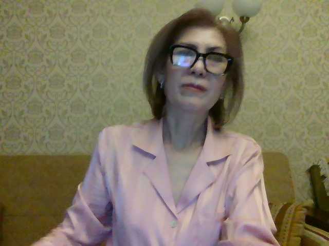 Elegant00Lady's BongaCams show and profile