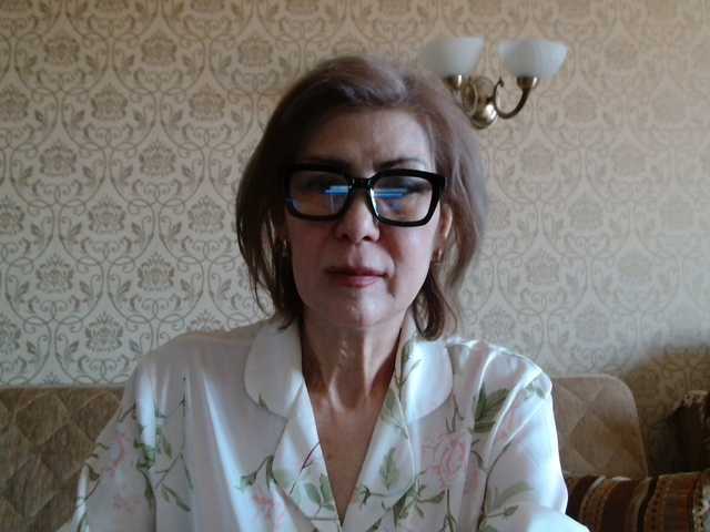 Elegant00Lady's BongaCams show and profile