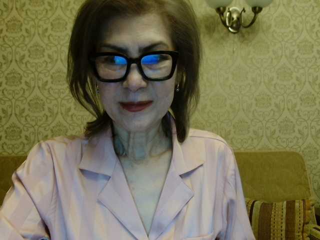 Elegant00Lady's BongaCams show and profile