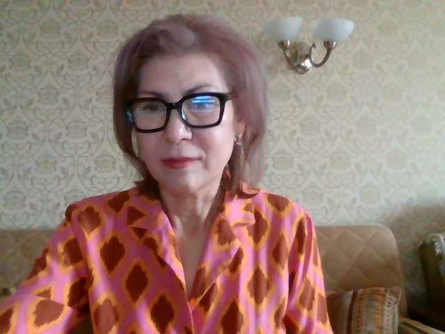 Elegant00Lady's BongaCams show and profile