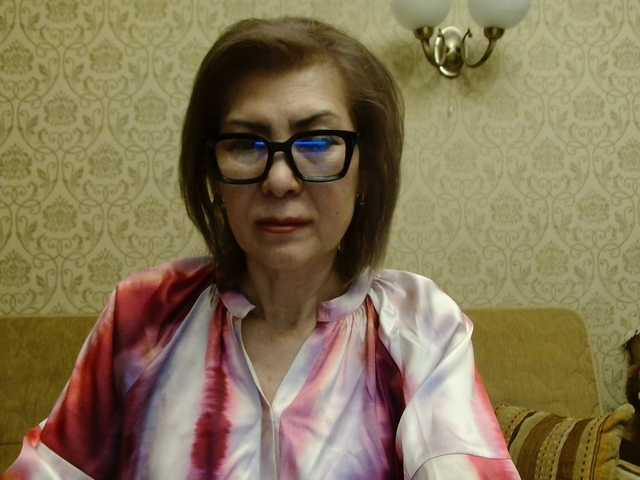 Elegant00Lady's BongaCams show and profile