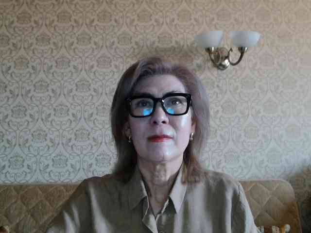 ElegantLady00 webcam