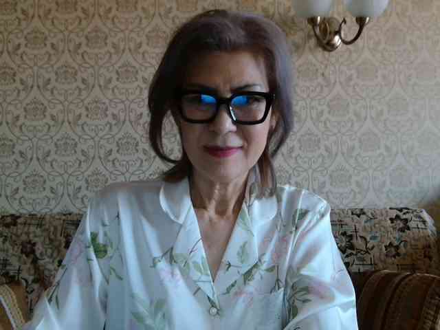 ElegantLady00 webcam