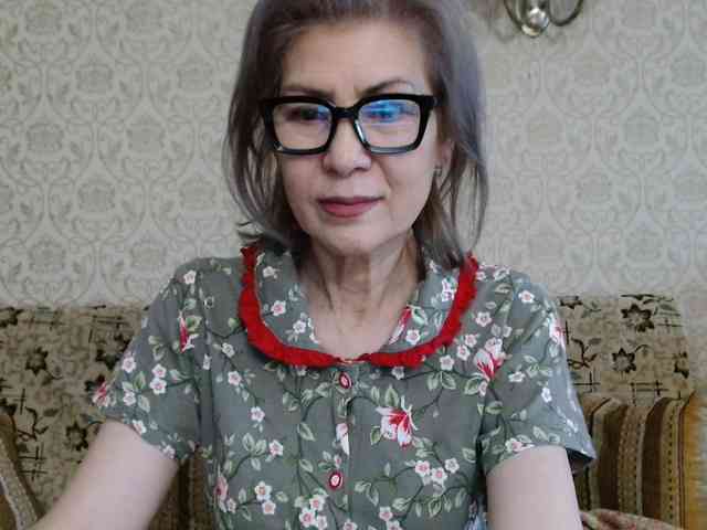 ElegantLady00 webcam