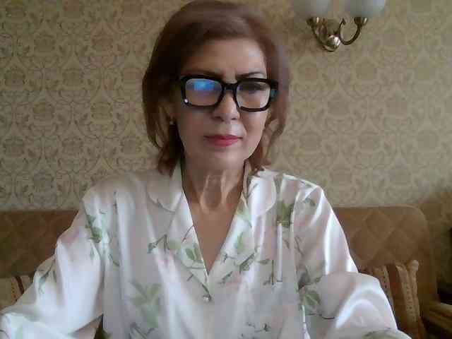 Elegant00Lady Elegant00Lady